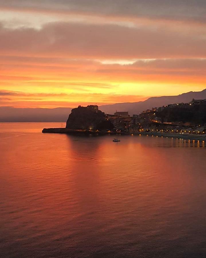 B&B Scilla Mare Buitenkant foto